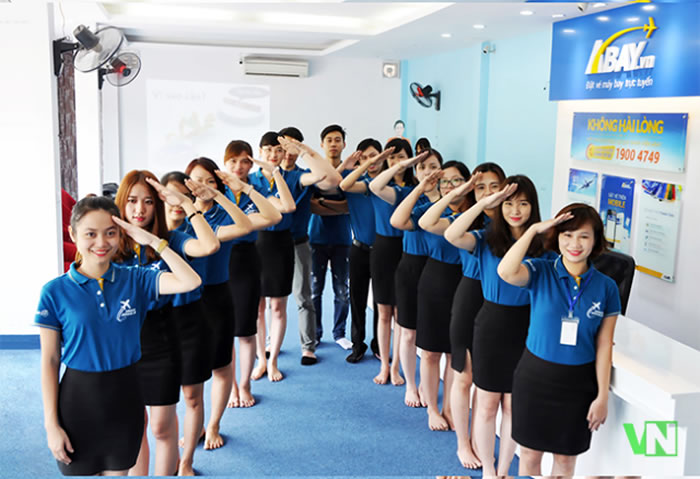 &Aacute;p Đồng phục c&ocirc;ng sở Vinh Nghệ An